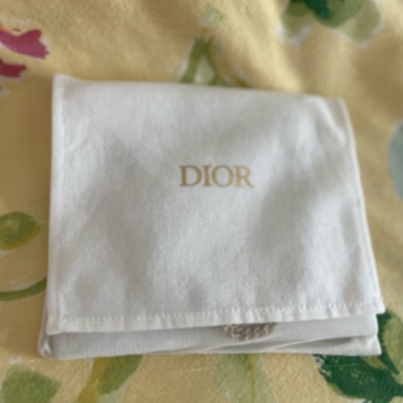 ❌SOLD OUT❌Dior Champaign Gold Spelled Logo Chain Choker - Picture 10 of 11